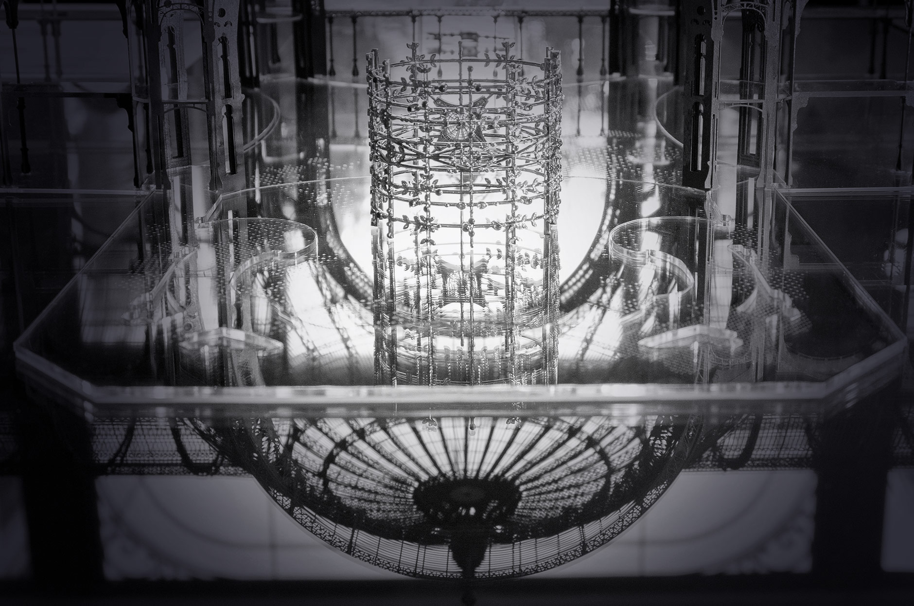 La Nef - Manchette - Mise en scène dans une maquette à échelle 1/250è - Irène - Paris Le Grand Palais - Haute Joaillerie - Architecture - Scénographie